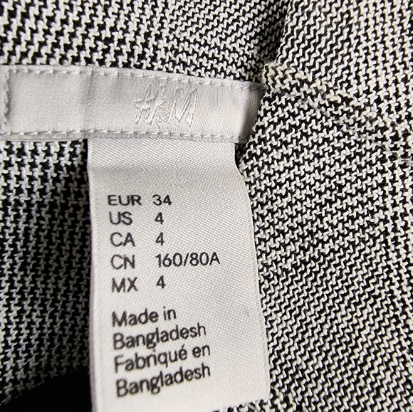 H&M Black and White Business Sheath Dress, Size 4 - Picture 7 of 7